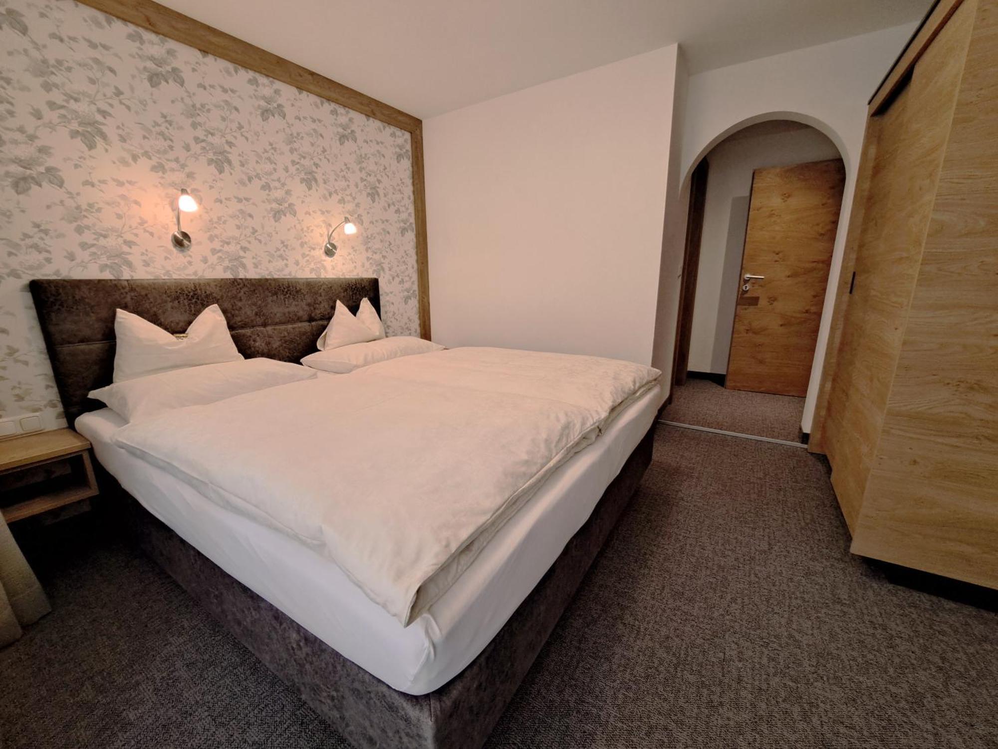 Gaestehaus Hochmuth * Mayrhofen