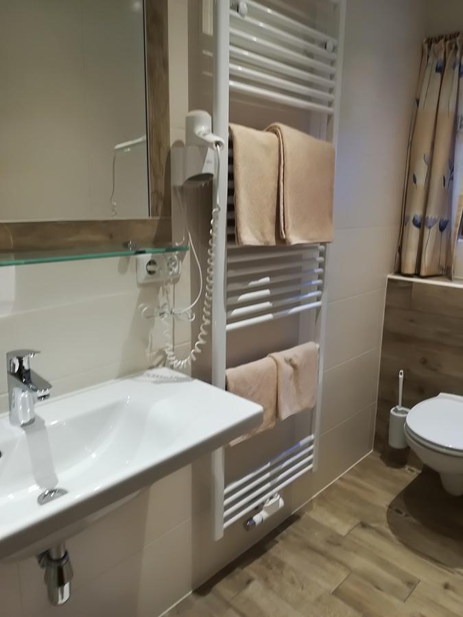 Hochmuth Apartment *